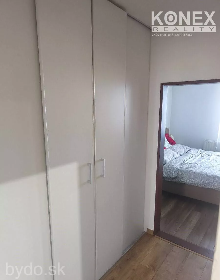 ID-3703 PRIESTRANNÝ 4-izbový byt (104 m2) MICHALOVCE, 179059_5