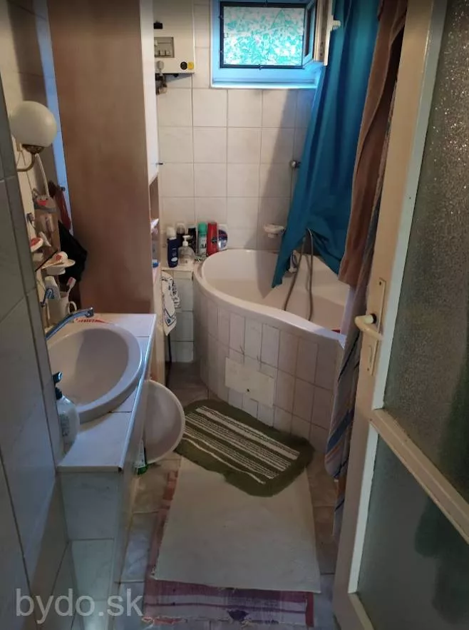 ID-3708 Rodinný dom na predaj - Veľké Kapušany, 179133_8