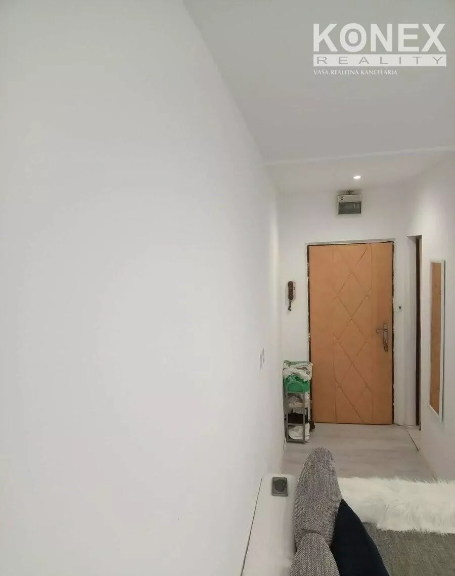 ID-3888 Garsónka vo Vranove nad Topľou – Sídlisko JUH, 180252_3