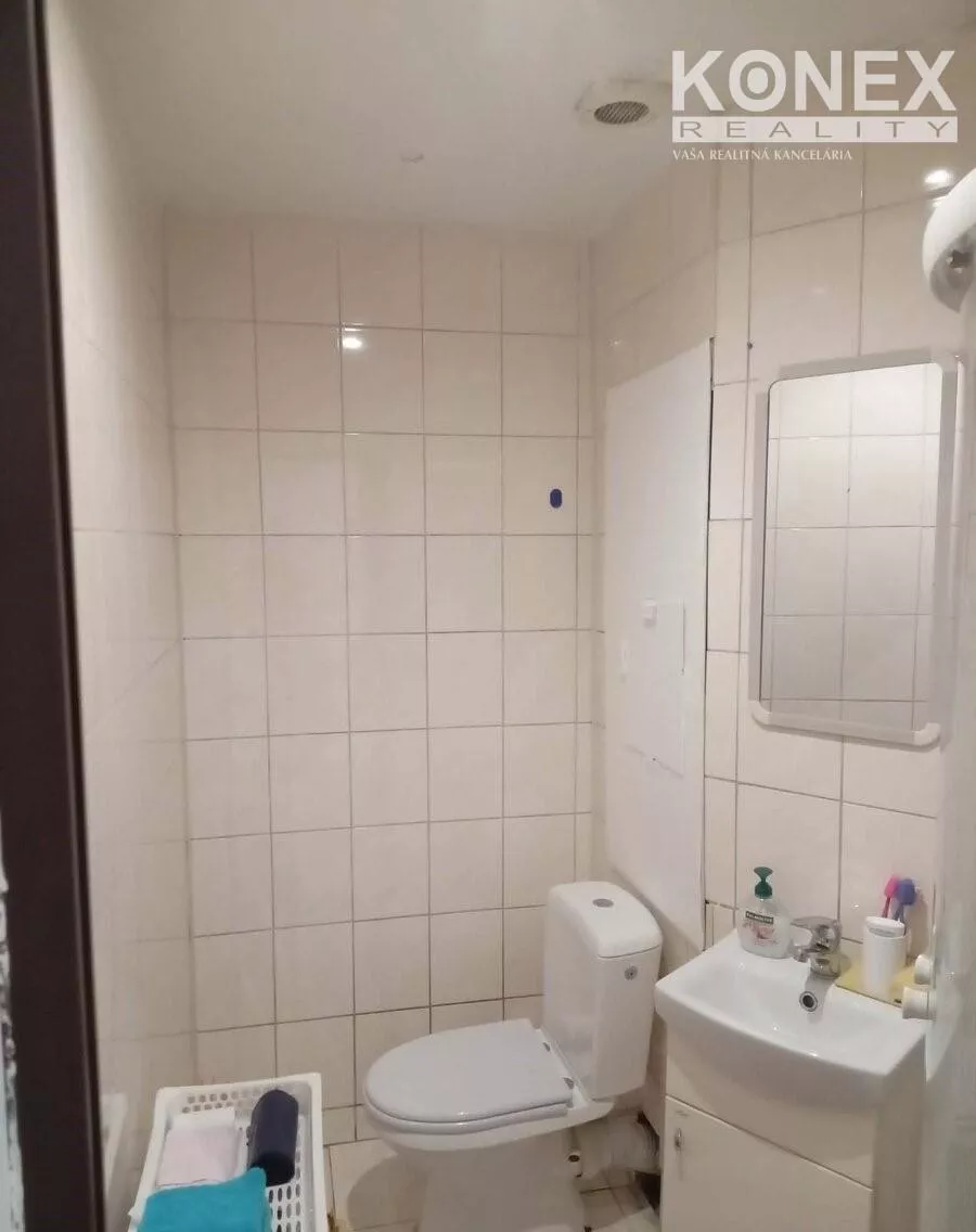 ID-3888 Garsónka vo Vranove nad Topľou – Sídlisko JUH, 180252_4