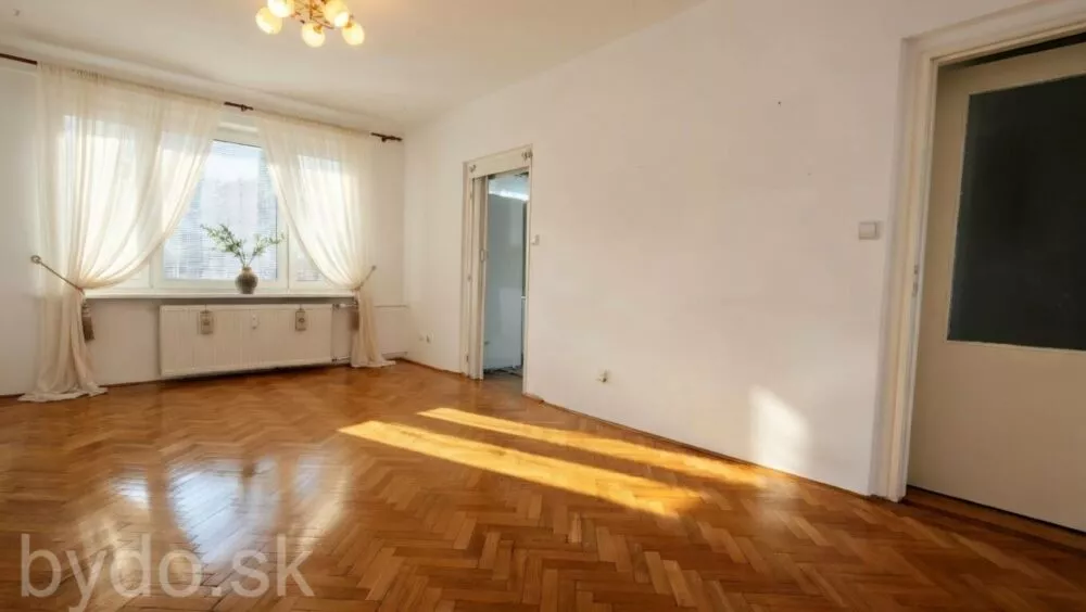 3 izbový byt na predaj 87m2, Nábrežie sv. Cyrila, Prievidza, 180365_0