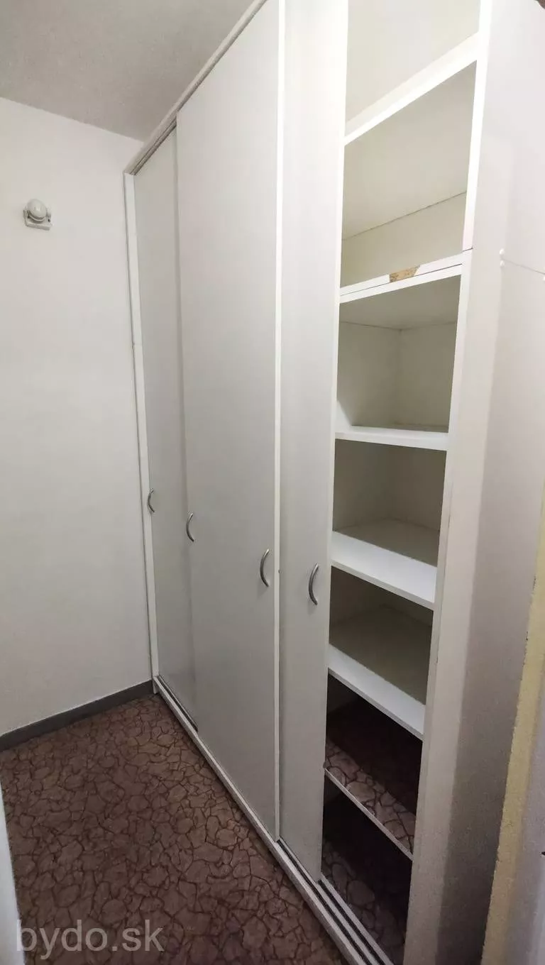 3 izbový byt na predaj 87m2, Nábrežie sv. Cyrila, Prievidza, 180365_9