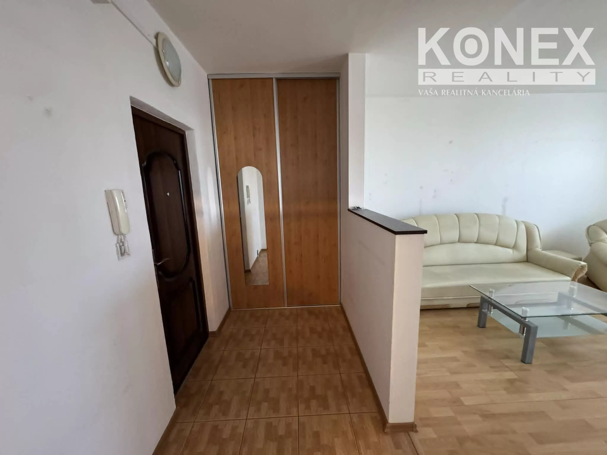 ID-3960 NA PREDAJ 2-izbový byt s balkónom NAD LABORCOM, 180902_8