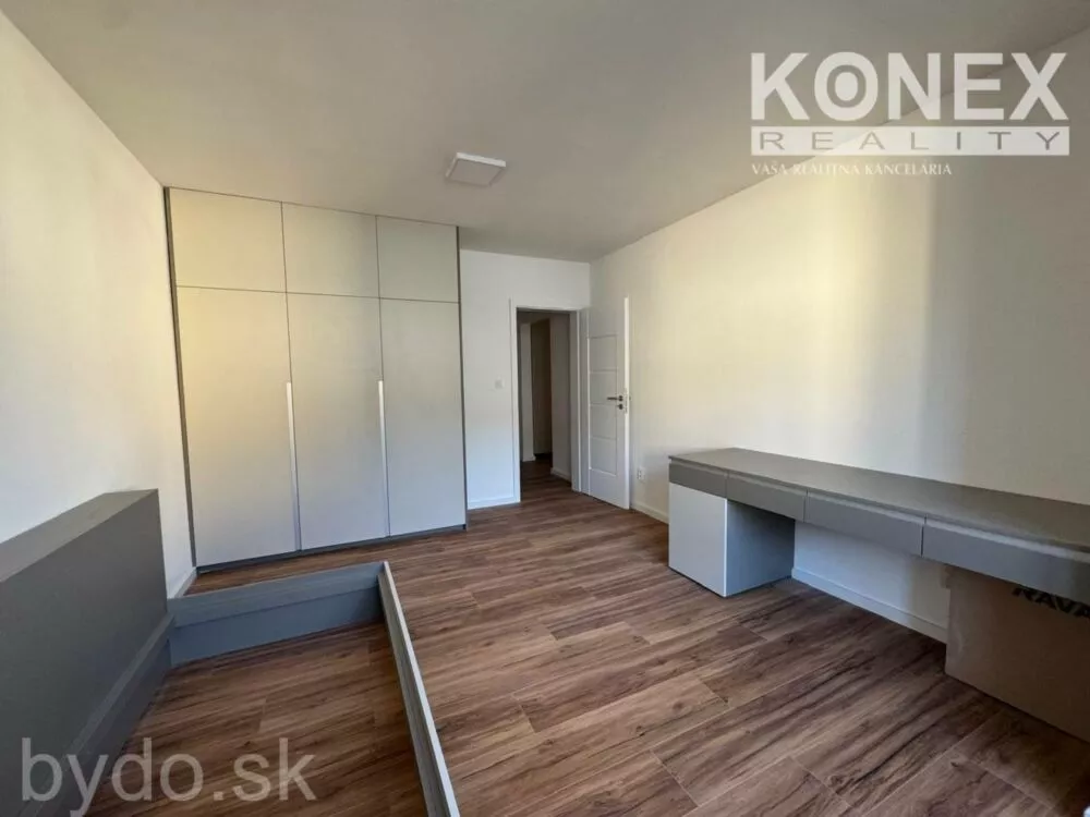 ID-3976 Moderný a kompletne dokončený 4-izbový byt v Rezidencii Slnečnica Trebišov, 180998_7