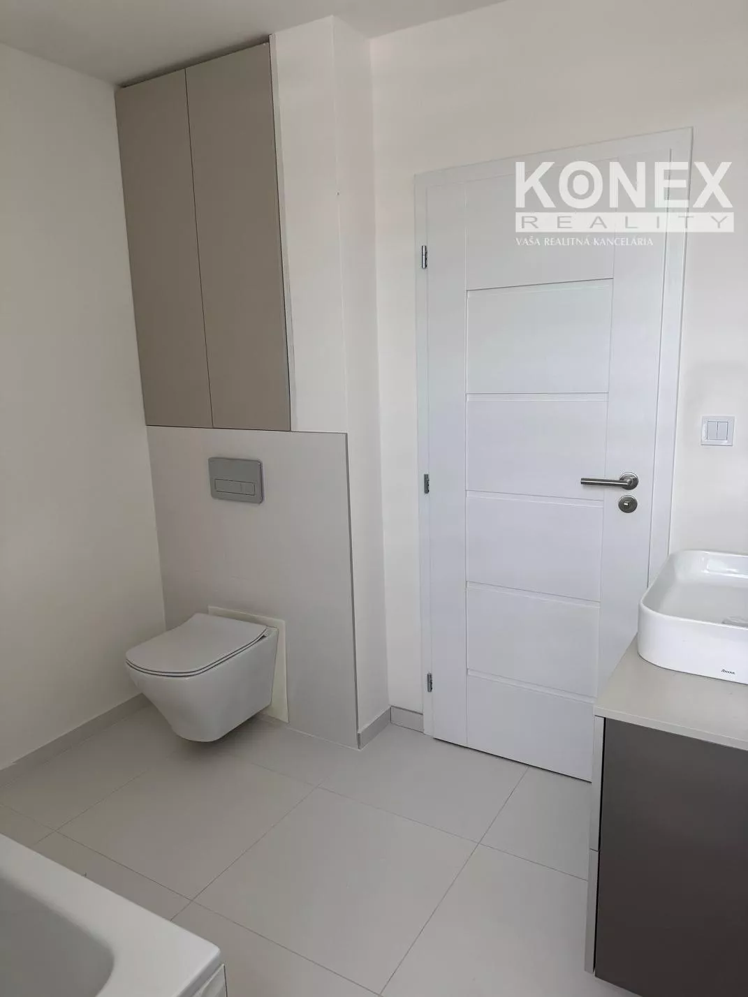 ID-3976 Moderný a kompletne dokončený 4-izbový byt v Rezidencii Slnečnica Trebišov, 180998_15