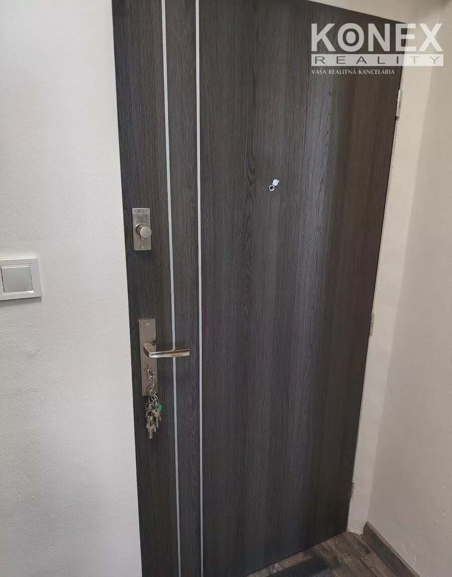 ID-4497 Na predaj 3-izbový byt v Ubli, 184231_13