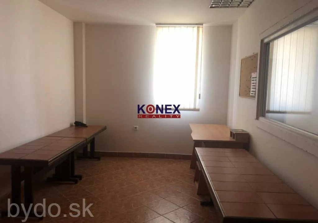 ID-2571 ZNÍŽENÁ CENA Polyfunkčný objekt v Rakovci nad Ondavou, 185063_5
