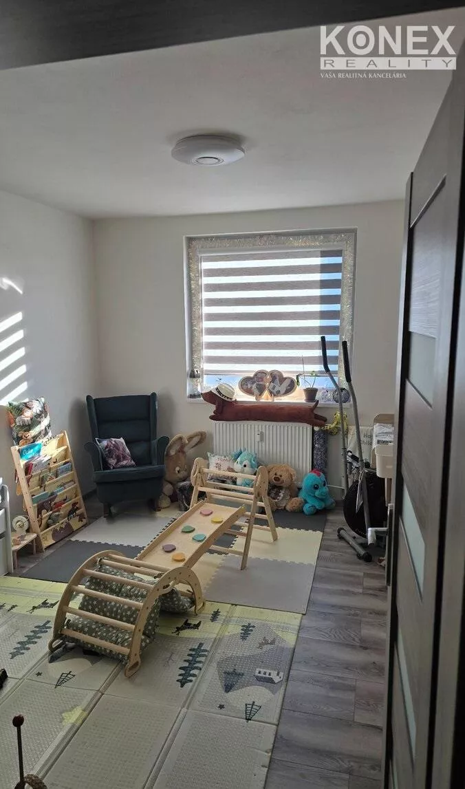 ID-4956 Zrekonštruovaný 3-izvový byt STRÁŽSKE - Komenského, 277215_4