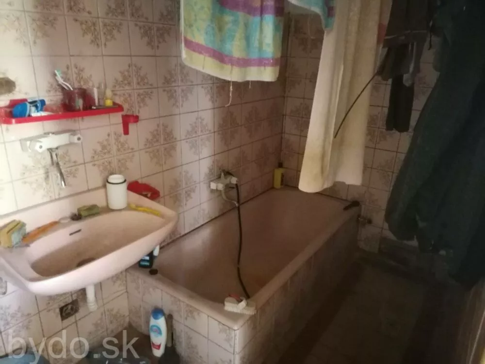 Rodinný dom na predaj, Šahy, 91382_16