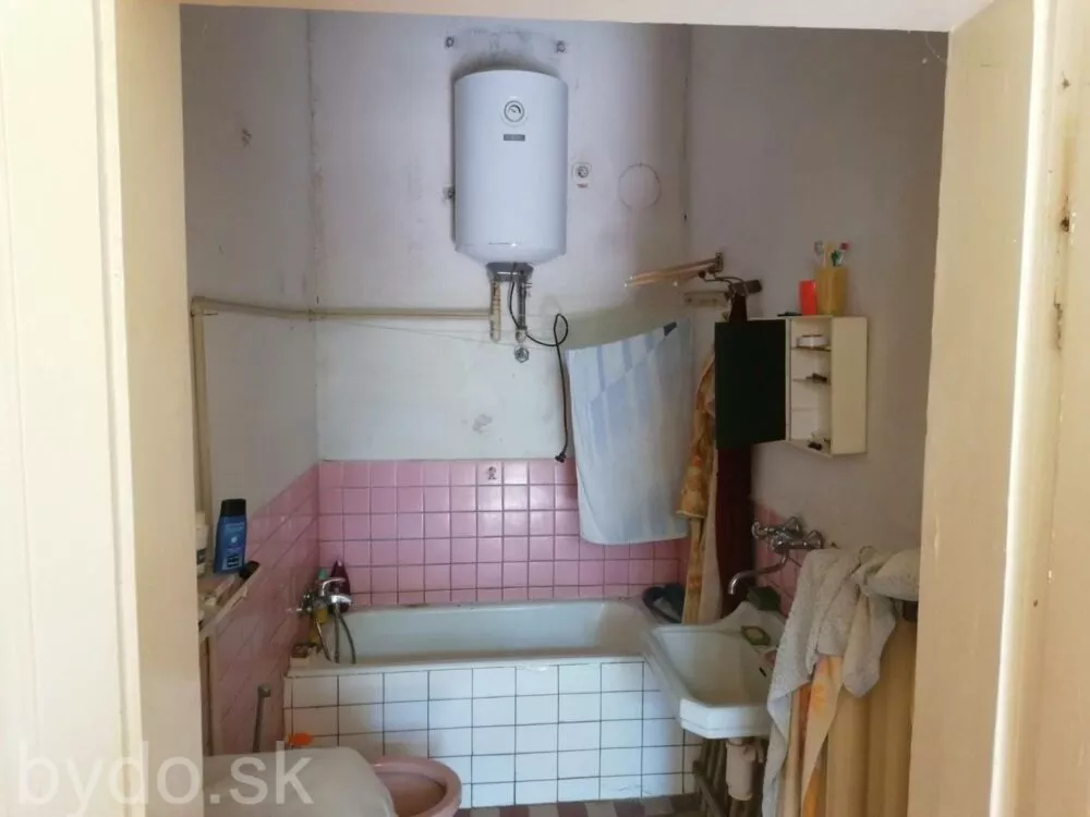 Rodinný dom na predaj, Šahy, 91382_17