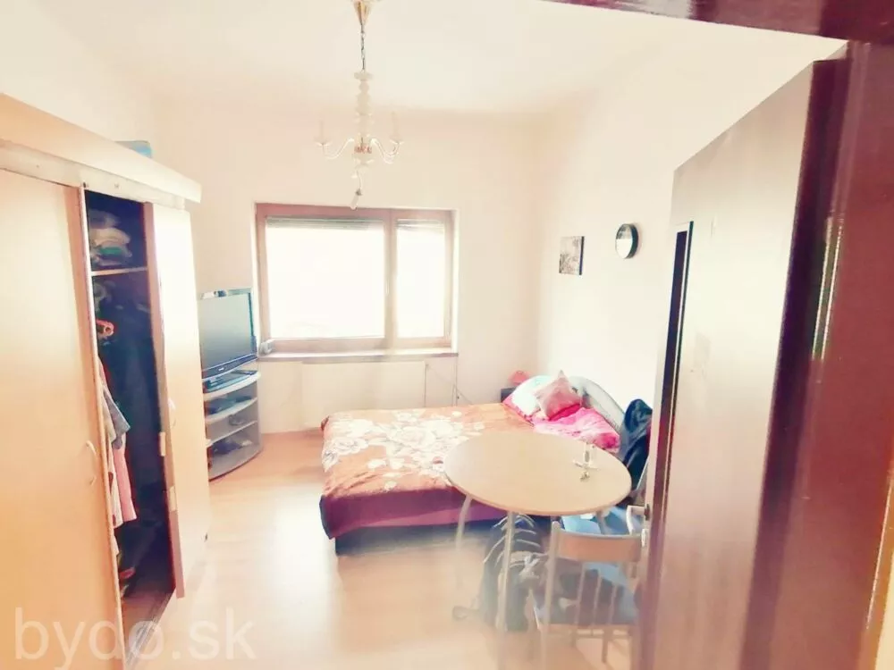 Rodinný dom na predaj, Šahy, 92300_2