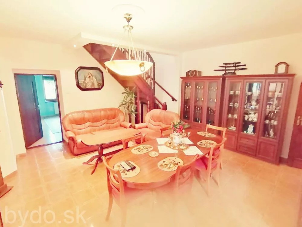 Rodinný dom na predaj, Šahy, 92300_9