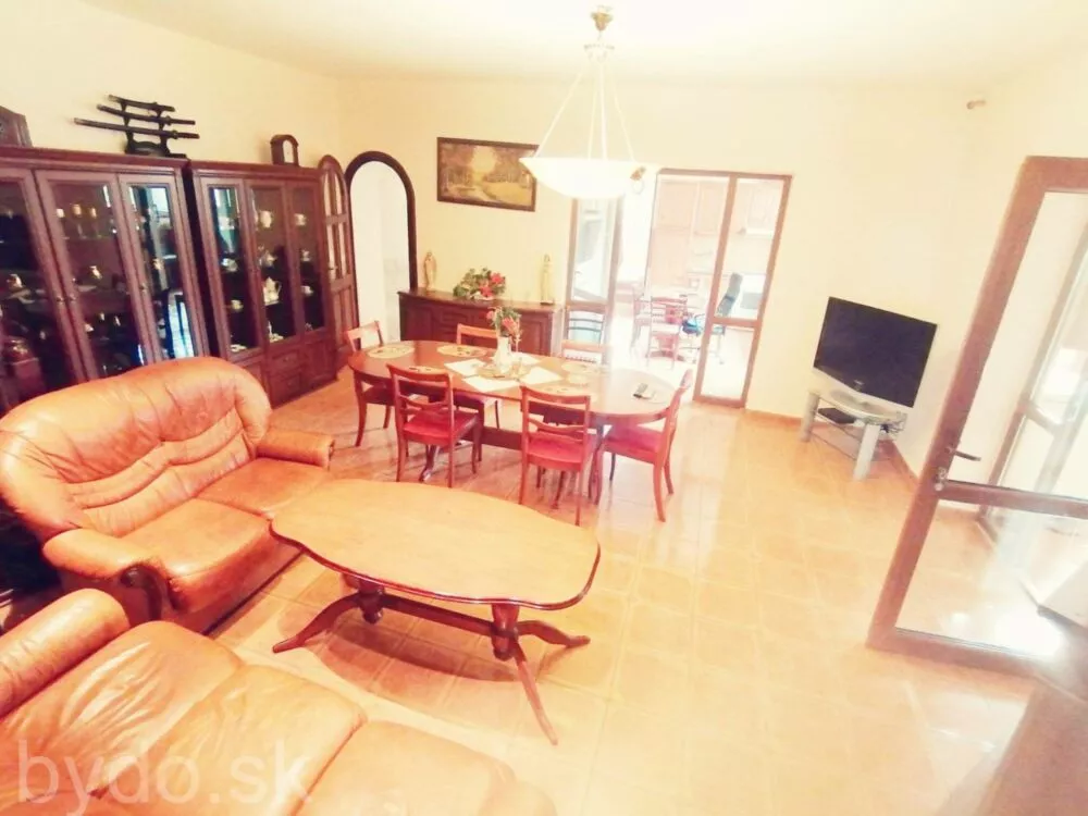 Rodinný dom na predaj, Šahy, 92300_13