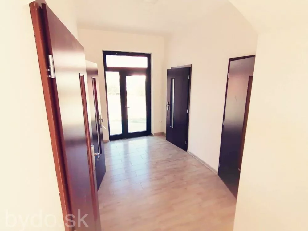 Rodinný dom na predaj 128m2, Plášťovce, 92454_9