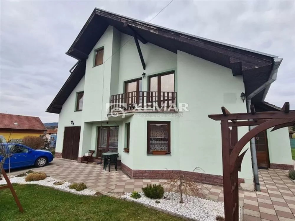 Rodinný dom na predaj 1618m2, Korytárky, 113322_0
