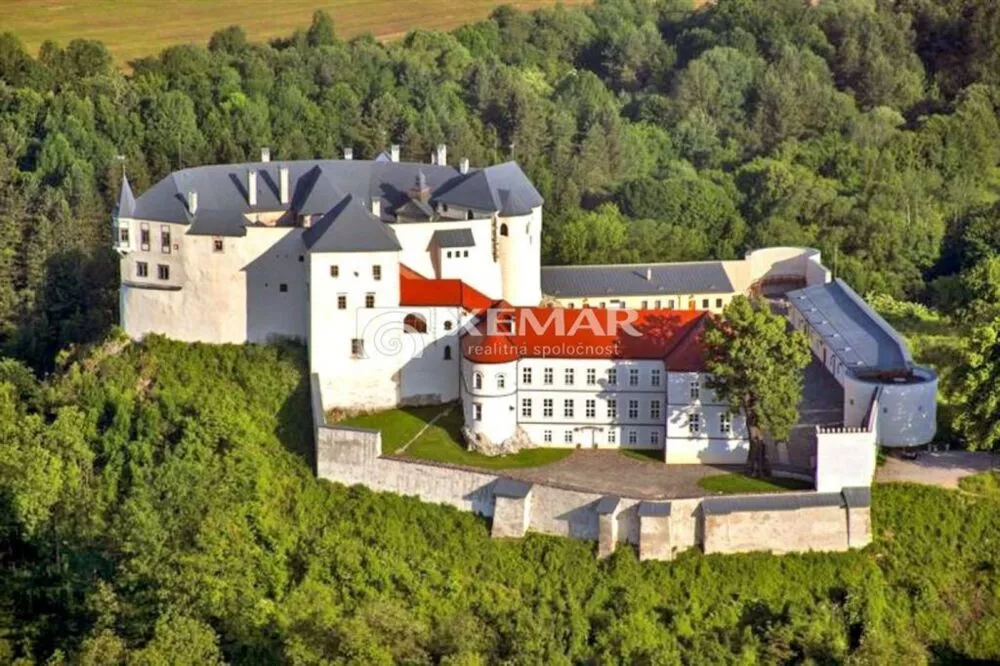 Rodinný dom na predaj 263m2, Banská Bystrica, 113721_1