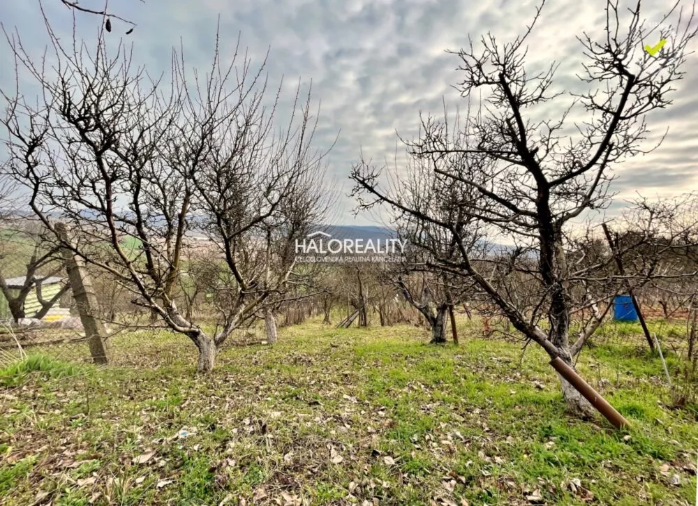 Rekreačný pozemok na predaj 437m2, Šahy, 123156_1