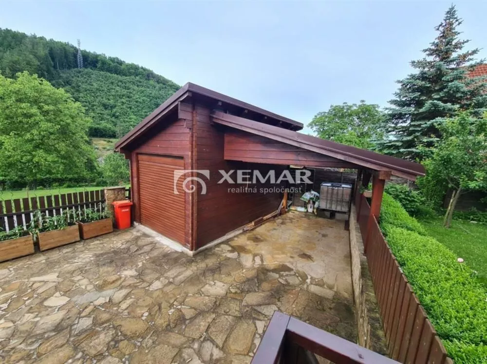 Rodinný dom na predaj 620m2, Tajov, 125335_24