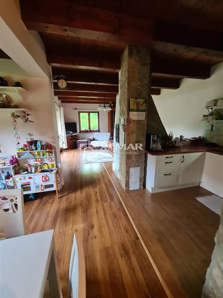 Rodinný dom na predaj 620m2, Tajov, 125335_25