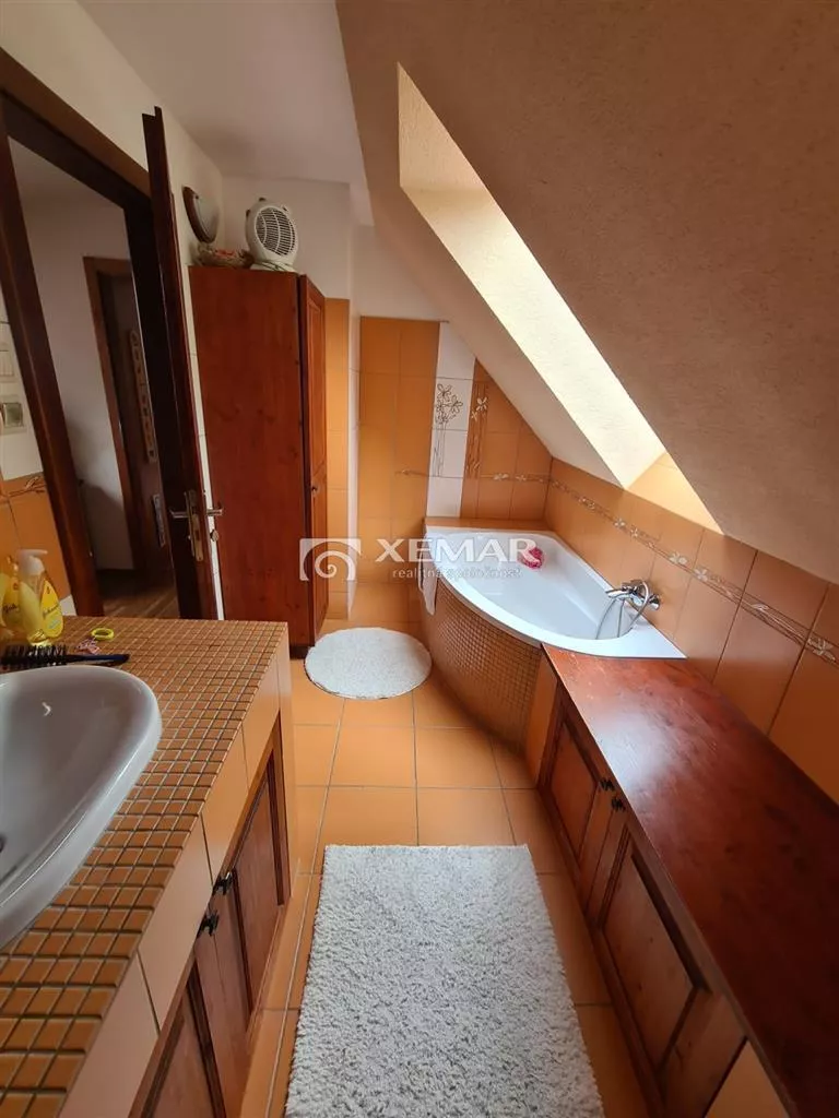 Rodinný dom na predaj 620m2, Tajov, 125335_31