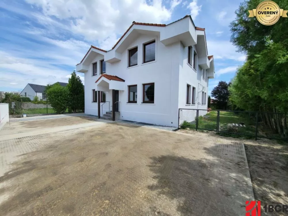 Rodinný dom na predaj 144m2, Podpriehradná, Bratislava, 131258_0