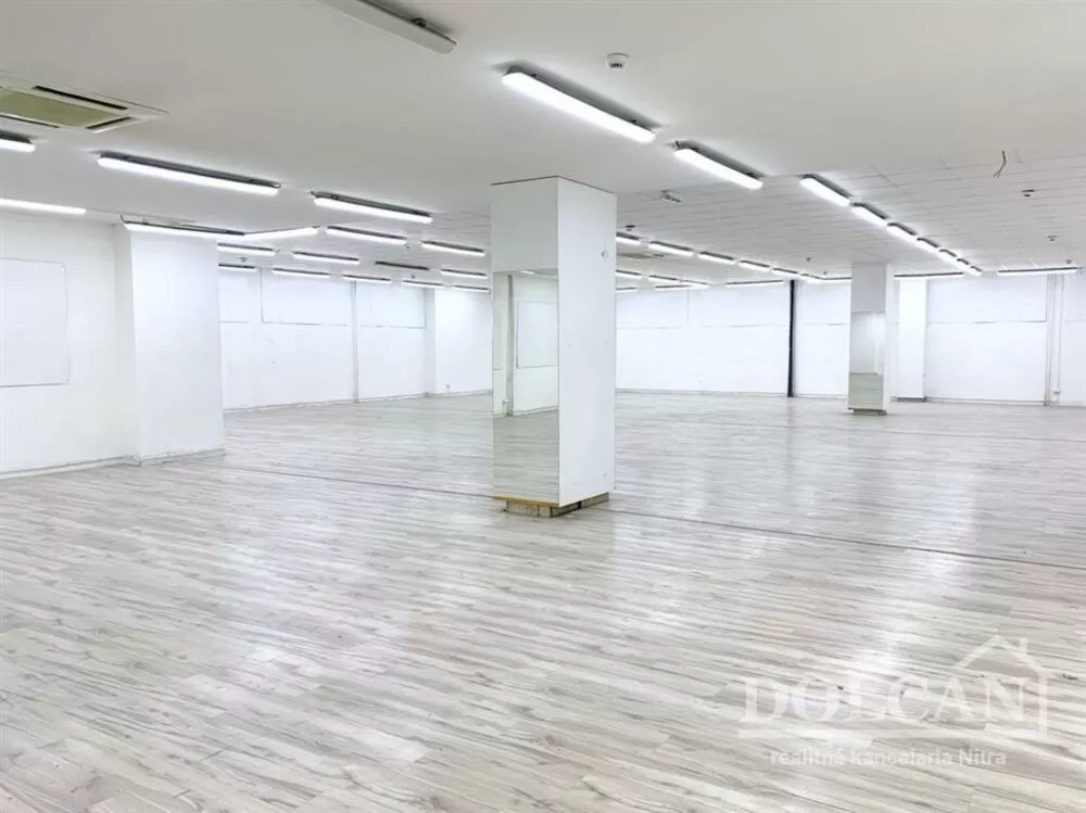 Obchodné priestory na prenájom 738m2, Štefánikova trieda, Nitra, 123680_4