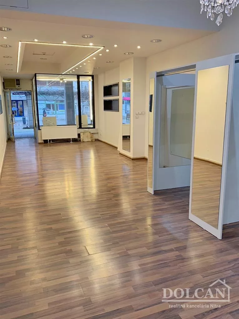 Obchodné priestory na prenájom 65m2, Štefánikova trieda, Nitra, 123681_2