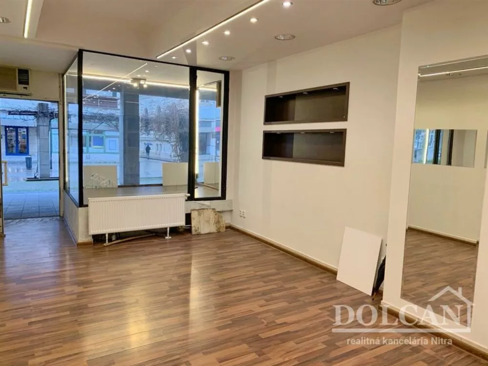 Obchodné priestory na prenájom 65m2, Štefánikova trieda, Nitra, 123681_3