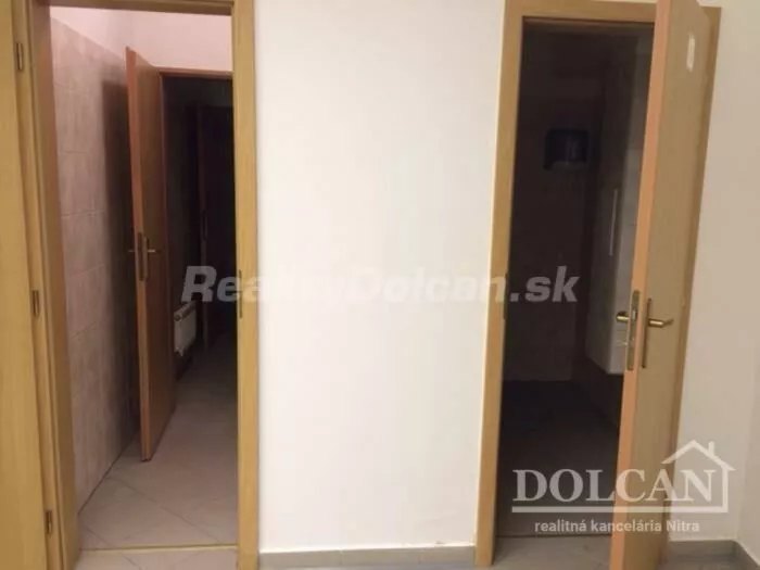 Obchodné priestory na prenájom 195m2, Štefánikova, Nitra, 126279_3