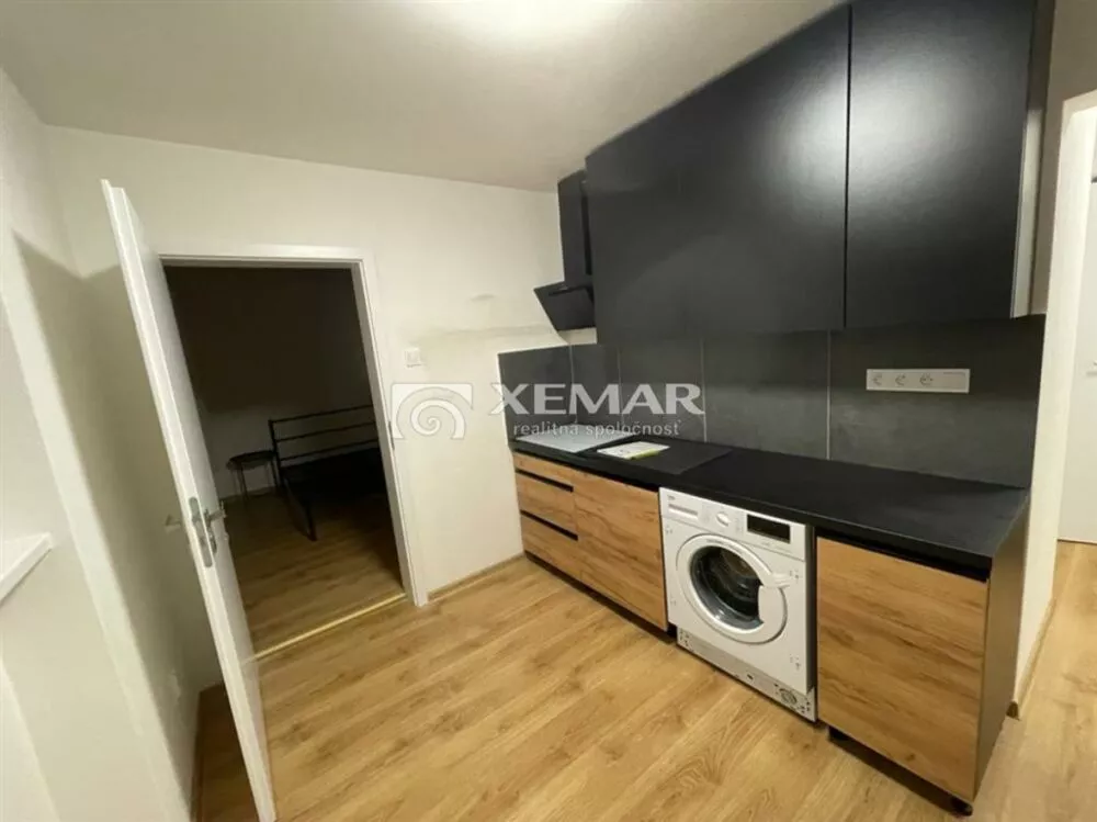 2 izbový byt na predaj 45m2, J. Alexyho, Zvolen, 132891_0