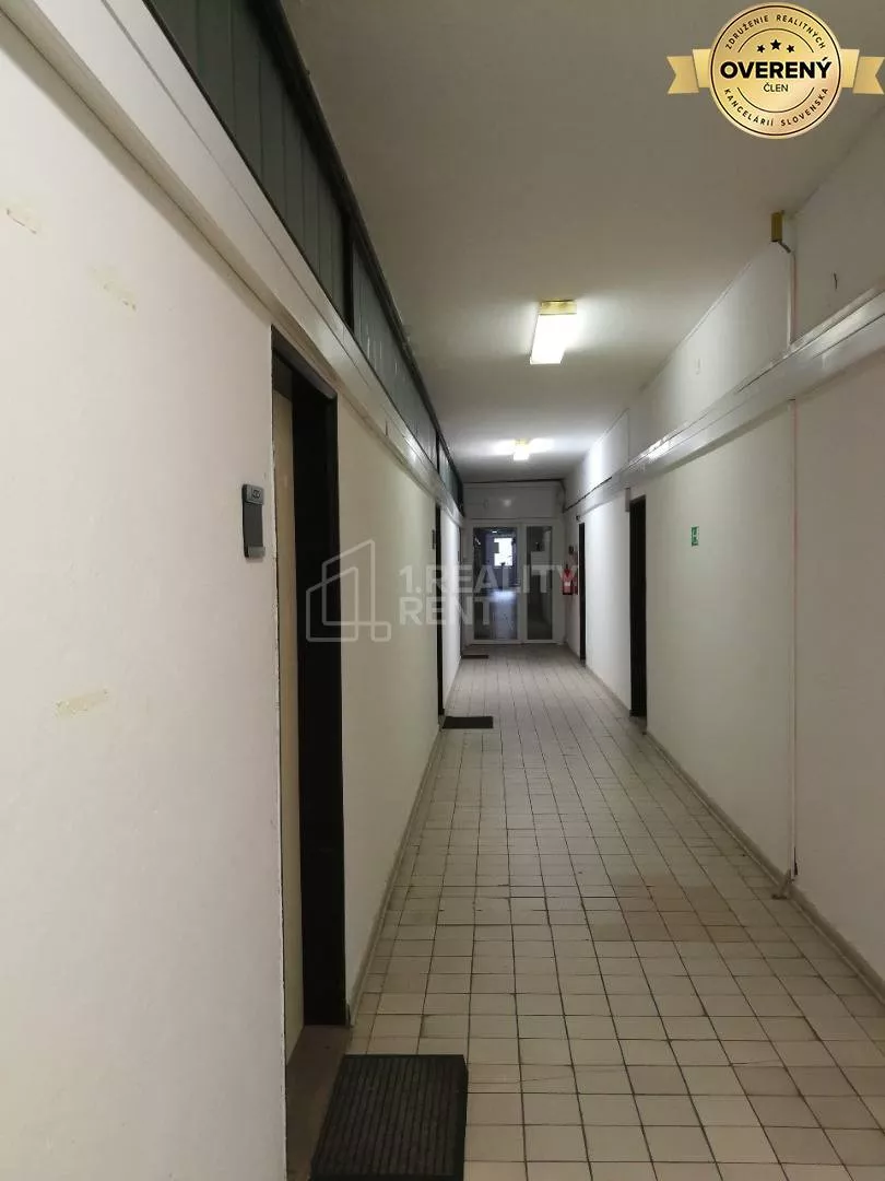 Kancelárie, admin. priestory na prenájom 12m2, Veľký diel, Žilina, 133983_8