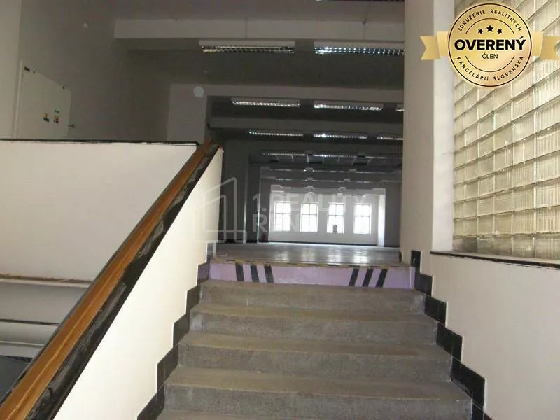 Obchodné priestory na prenájom 667m2, Mariánske námestie, Žilina, 134229_4