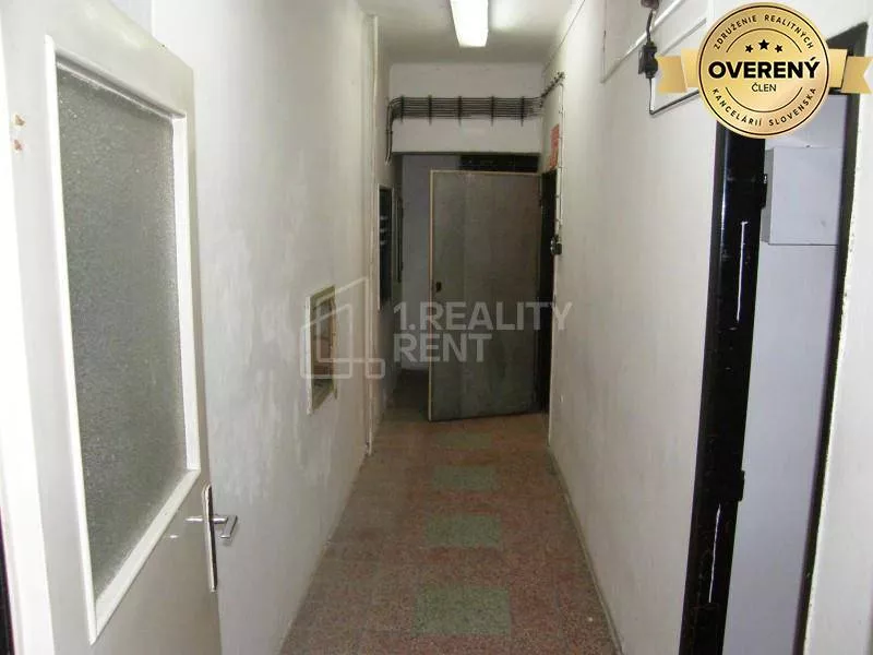 Obchodné priestory na prenájom 667m2, Mariánske námestie, Žilina, 134229_5