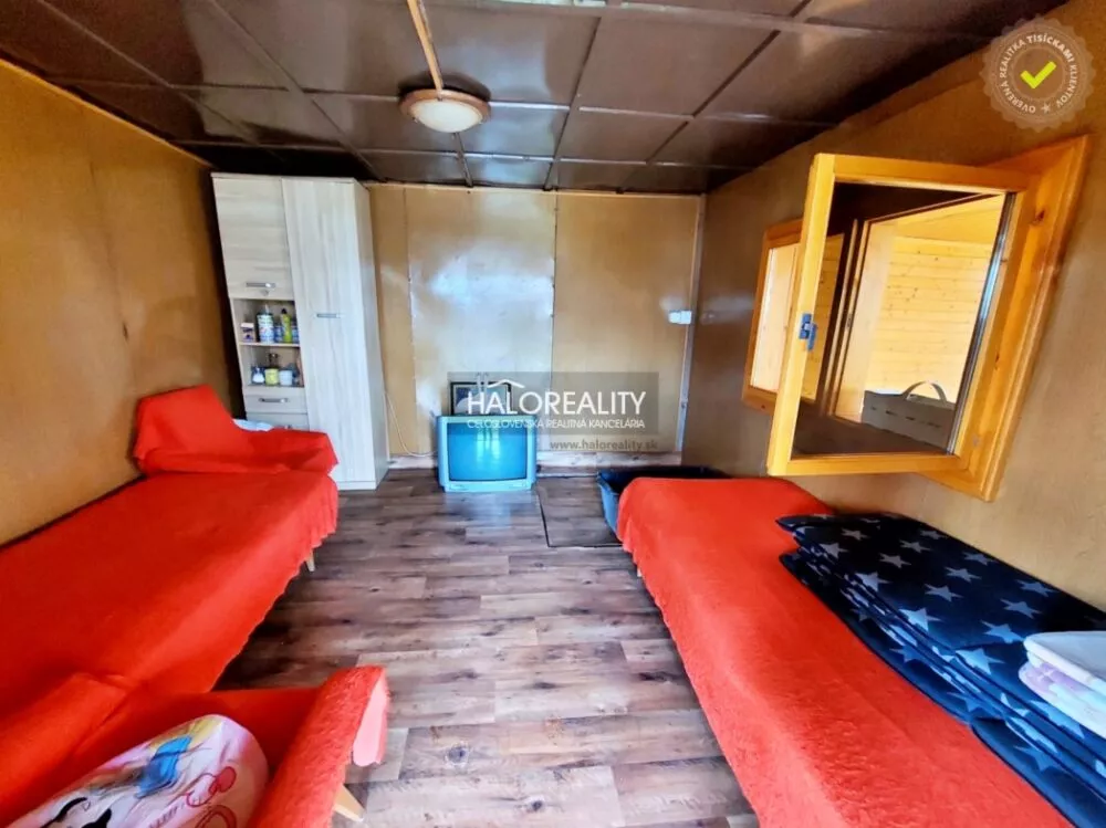 Záhradná chatka na predaj 400m2, Levice, 135104_1