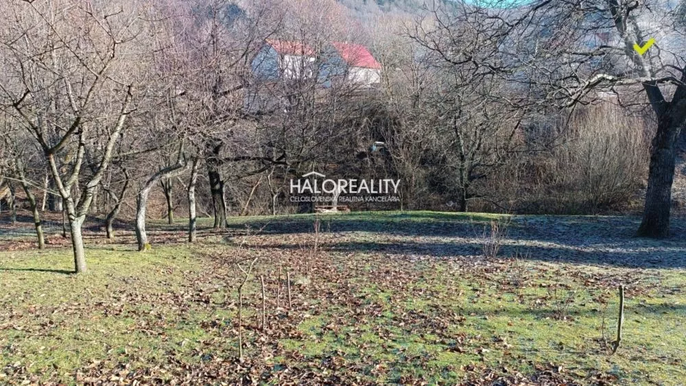Rekreačný pozemok na predaj 708m2, Podhradie, 135617_9