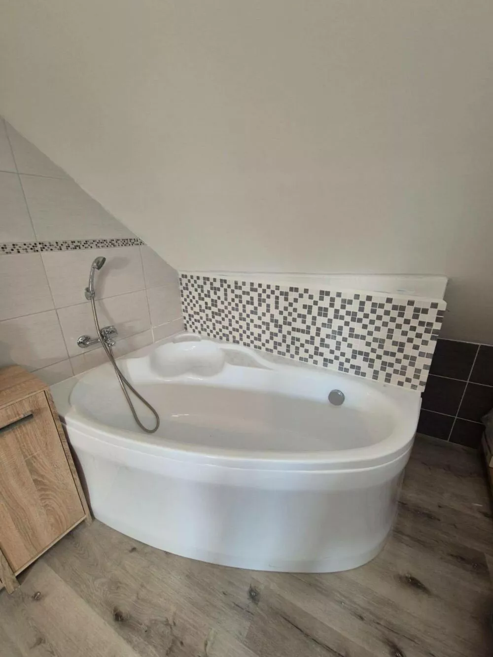 2 izbový byt na prenájom, Komárno, 122317_5