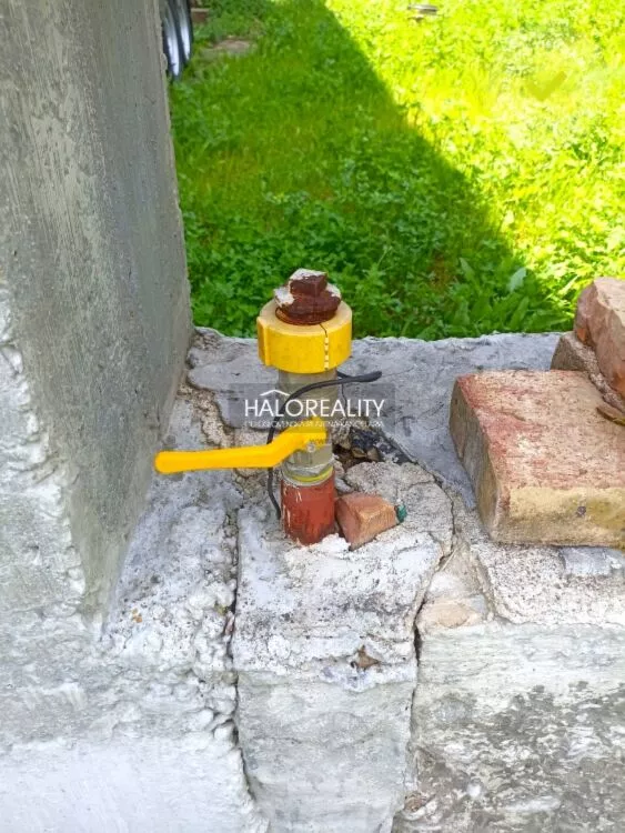 Pozemok pre rod. domy na predaj 1046m2, Naháč, 139883_6