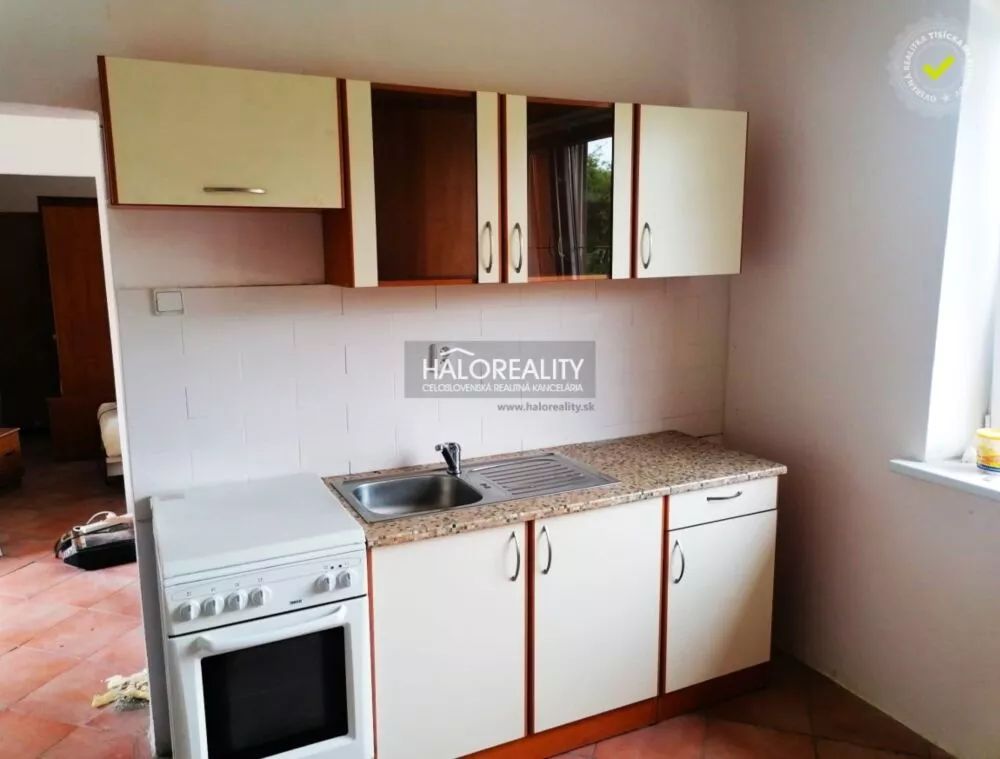 Rodinný dom na predaj 18984m2, Jablonica, 141428_2