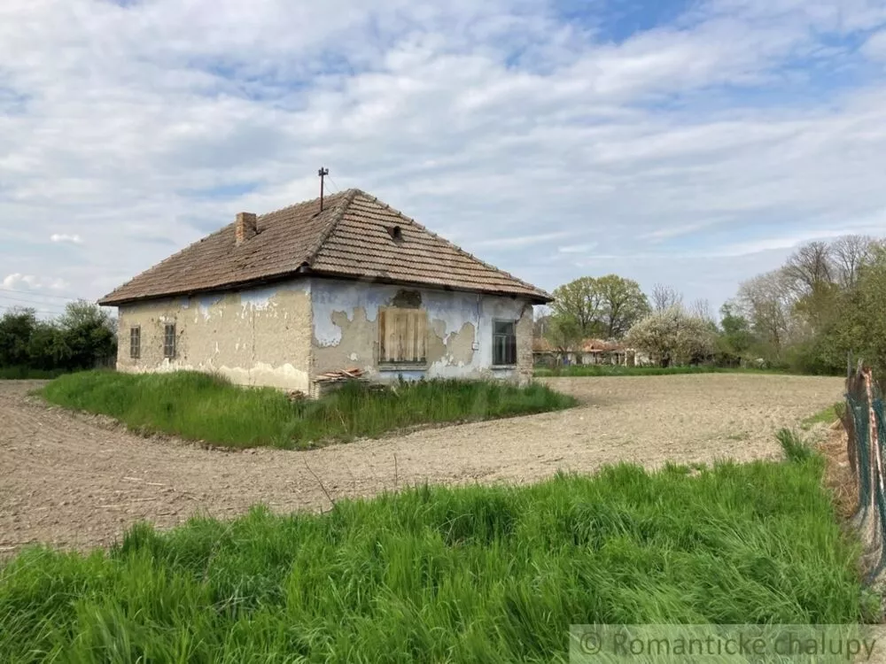 Pozemok pre rod. domy na predaj 3785m2, Martovce, 125543_3