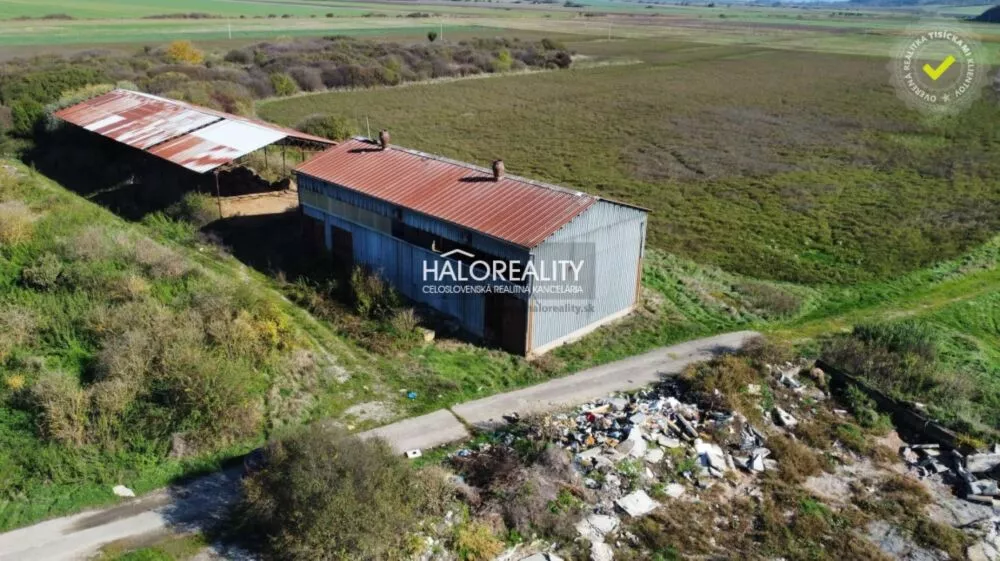 Skladové priestory na predaj 375m2, Chrámec, 145985_1