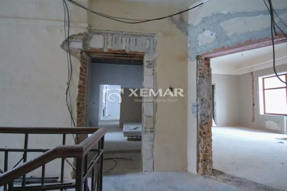 Polyfunkčný objekt na predaj 2500m2, Brezno, 120793_11