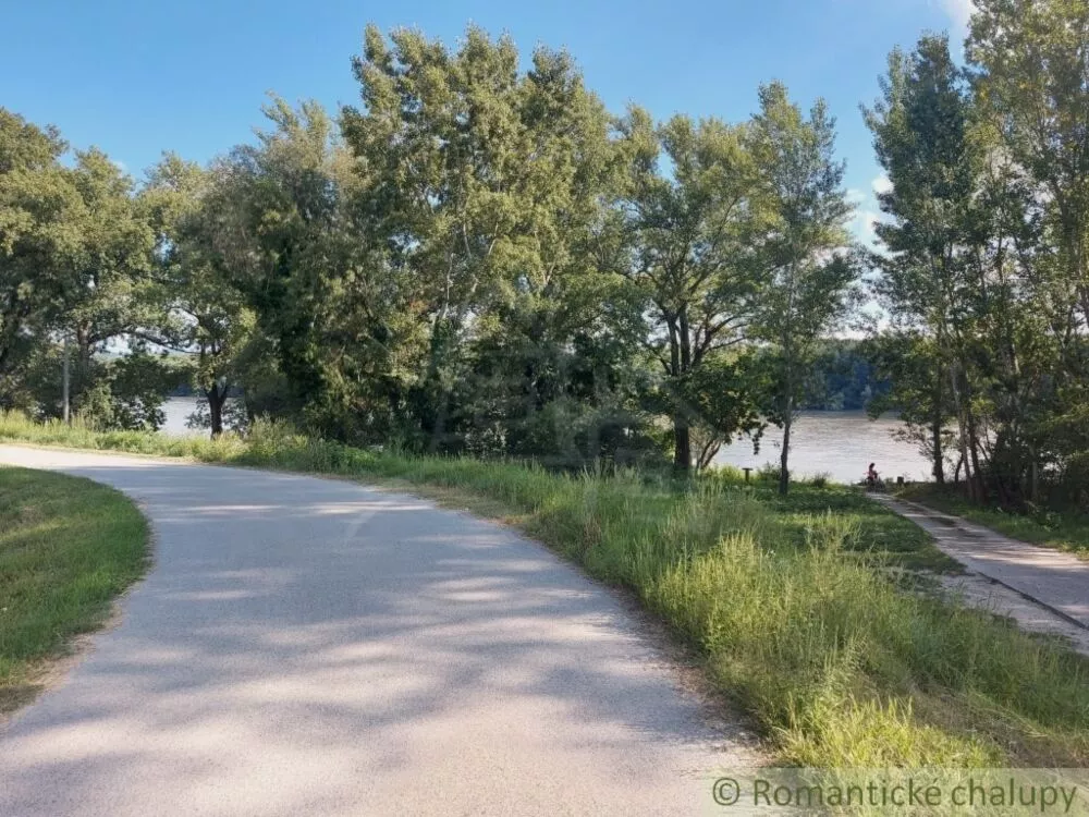 Záhrada na predaj 700m2, Moča, 139855_6