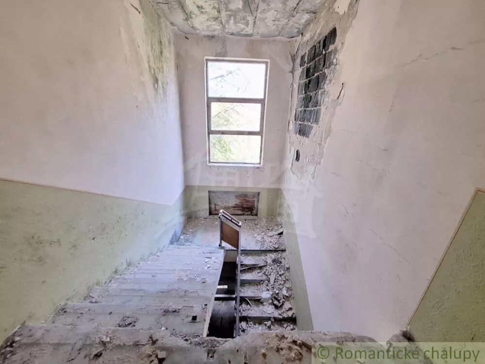 Objekt pre obchod na predaj 700m2, Patince, 146650_4