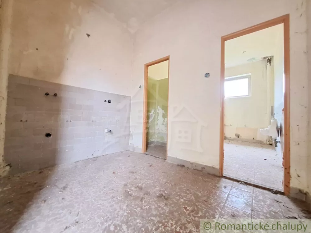 Objekt pre obchod na predaj 700m2, Patince, 146650_10