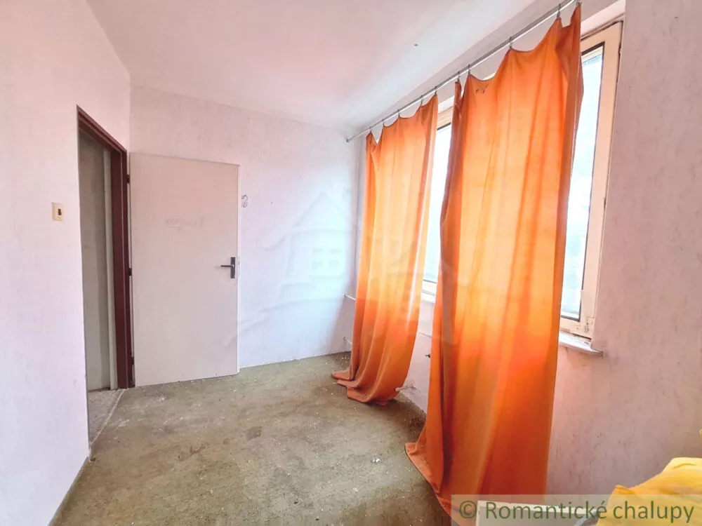 Objekt pre obchod na predaj 960m2, Patince, 146645_24