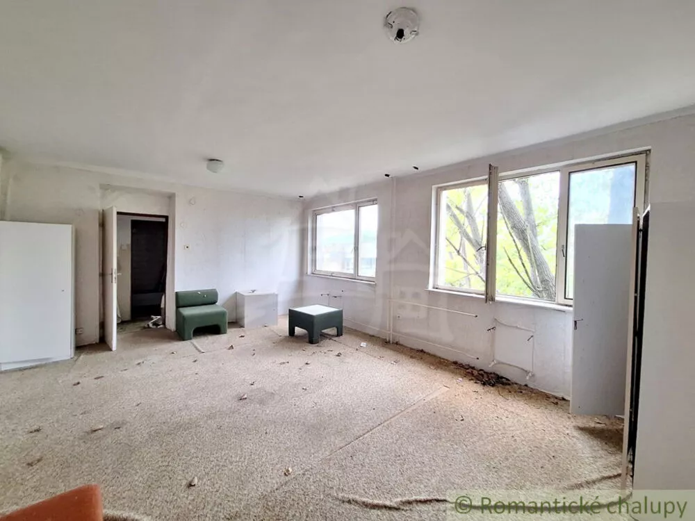 Objekt pre obchod na predaj 960m2, Patince, 146645_28