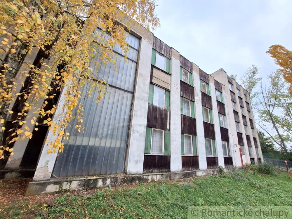 Objekt pre obchod na predaj 960m2, Patince, 146645_44