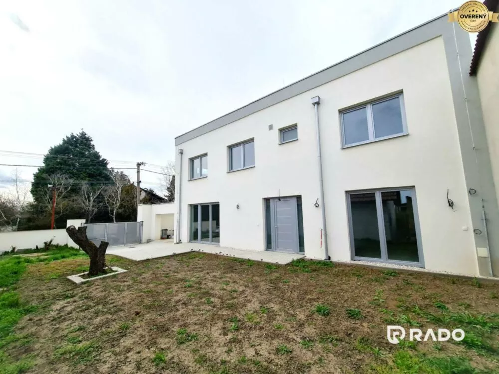 Rodinný dom na predaj 160m2, Veľký Biel, 149107_0