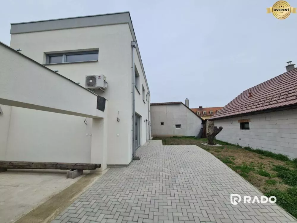 Rodinný dom na predaj 160m2, Veľký Biel, 149107_0
