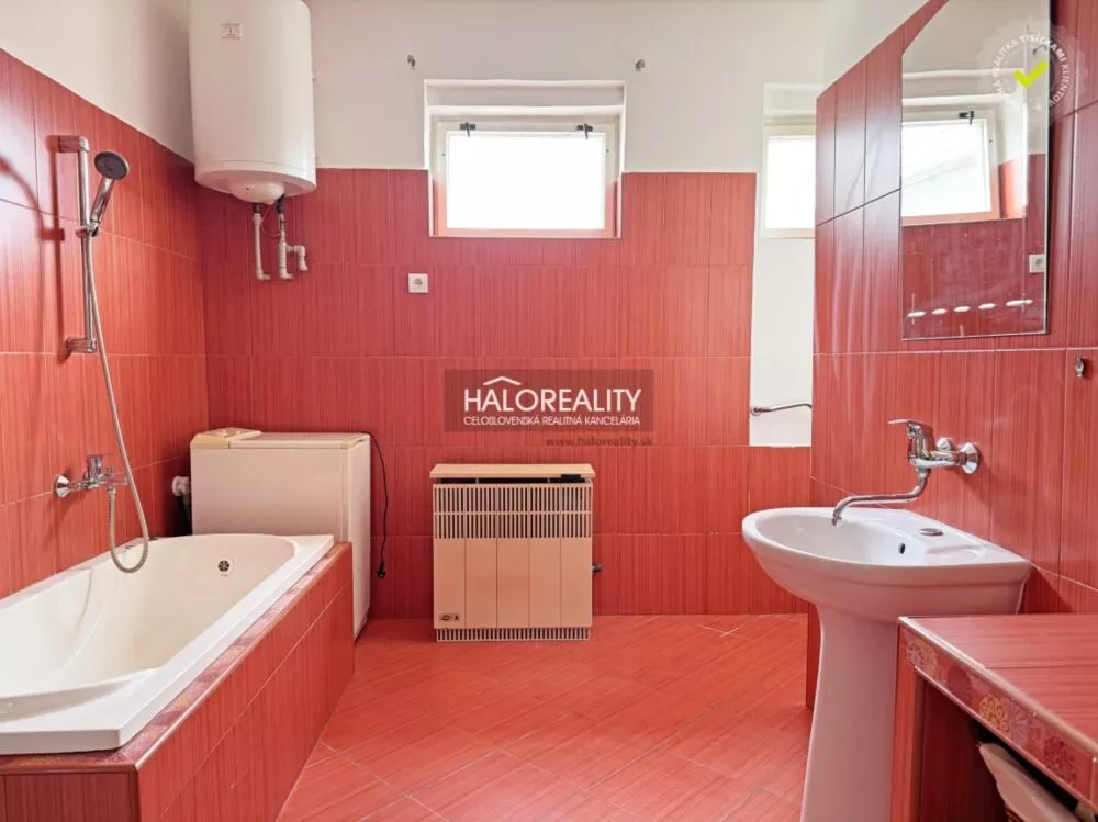 Rodinný dom na predaj 125m2, Okoličná na Ostrove, 150009_18